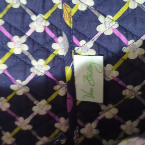 Vera Bradley Floral Quilted Women's Overnight Tote/Carry On Bag - Picture 10 of 16